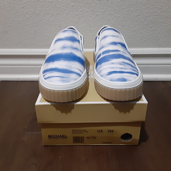 Michael Kors - Picture 5 of 5